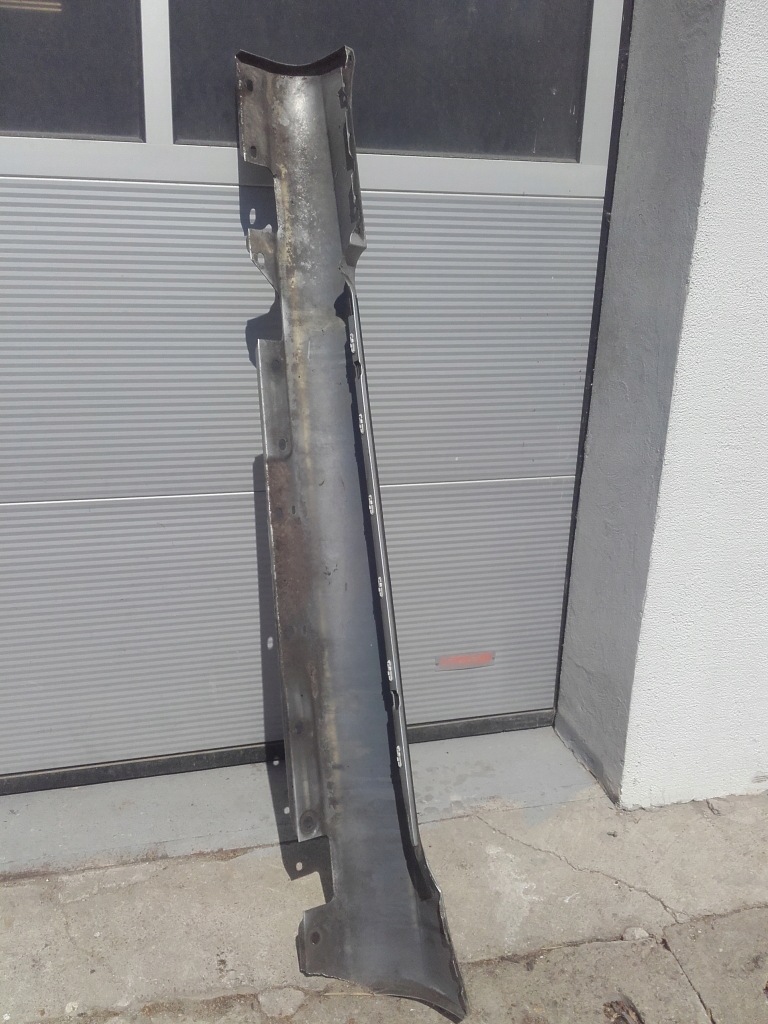 Mercedes slk r171 рестайлинг  молдинг порог левая правый Недорого