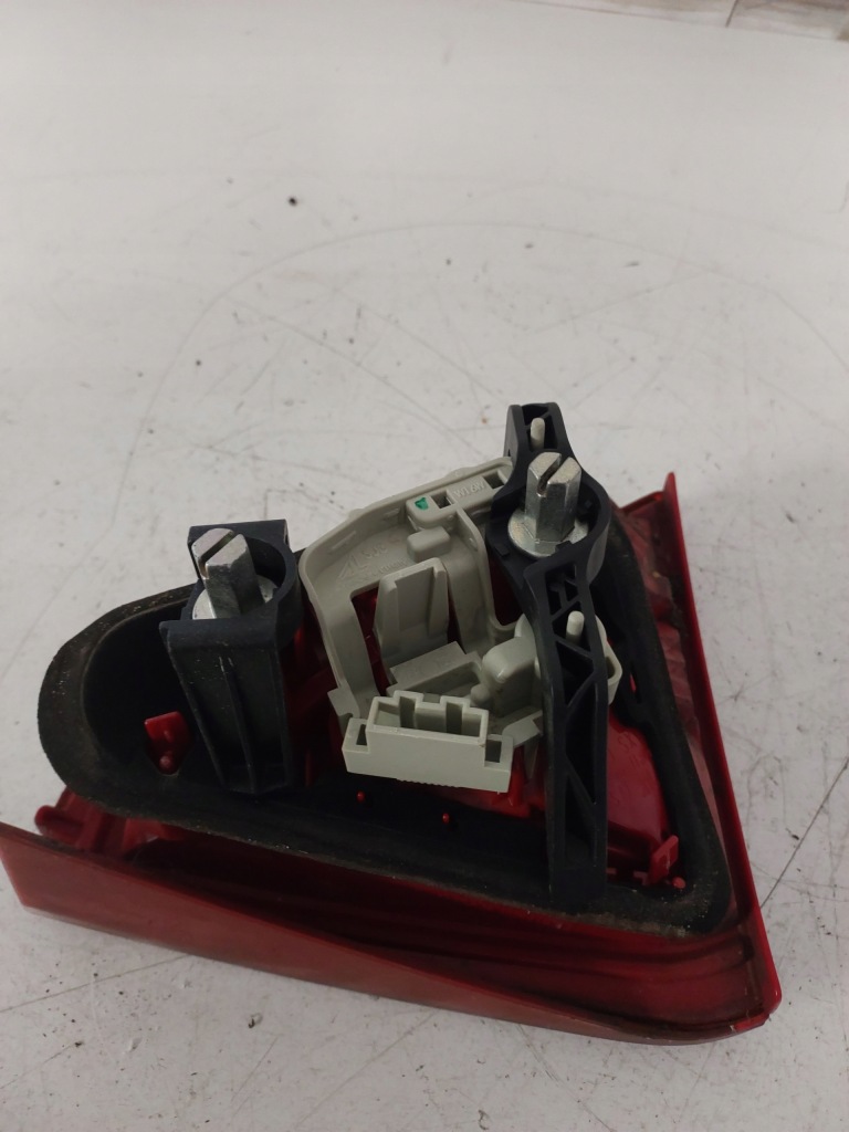 фото №5, Лампа w крышка левый задняя audi a5 8t