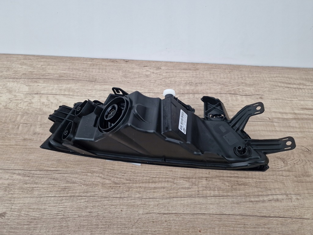 фото №2, Skoda rapid po рестайлінг правий протитуманна фара оригінал