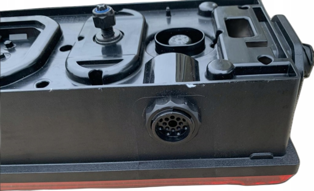 Фара led задняя rh scania r s ntg 3319011 в Украине