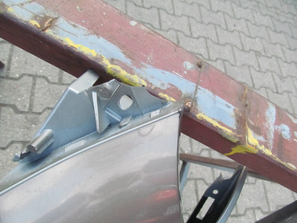 Clio 05-12 крыло  левое  перед 195 tehnk c308 Оригинал