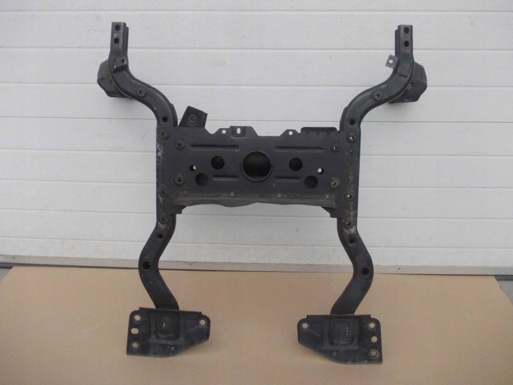 Балка подрамник подрамник mini cooper r50 r52 r53 Киев