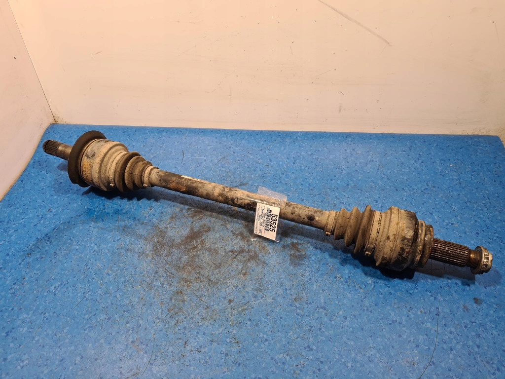 Купить Bmw 5 f11 2.0d приводной вал левая задняя 7581021