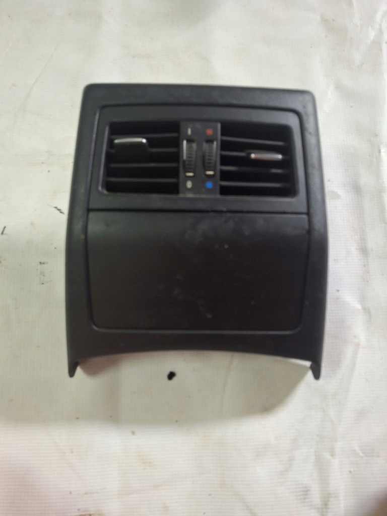 фото №1, Bmw e91 lift решітка обдув задня