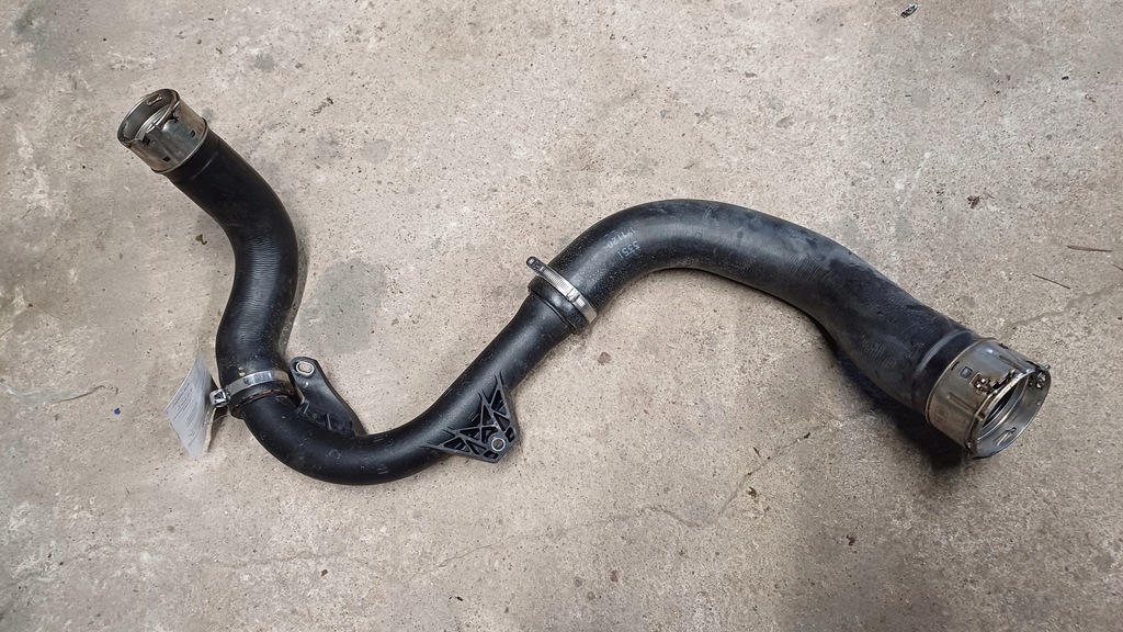 фото №1, Renault captur ii 19- 1.0 tce шланг воздуха 144601591r