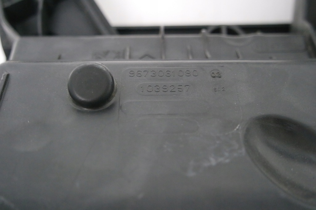 фото №9, Корпус фильтра воздуха peugeot 308 t9 ii