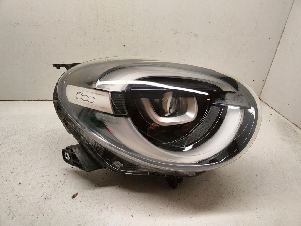 Купити Fiat 500 x рестайлінг  full led фара правий перед