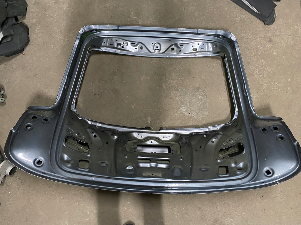 фото №9, Audi q3 8u крышка багажника задняя крышка багажника 8u0827755 оригинал