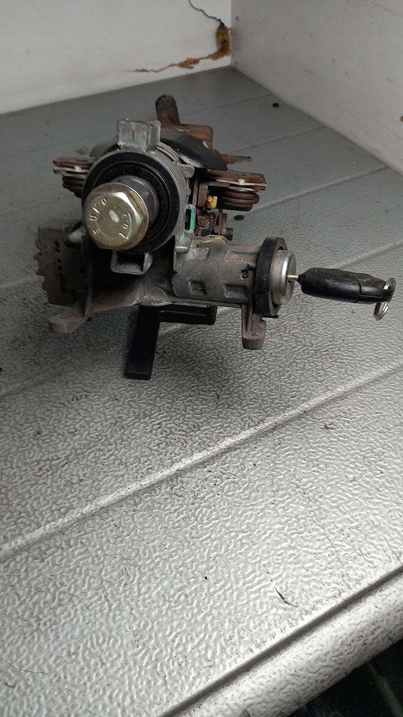 фото №5, Колонка рулевая ford focus 1.8b 98r hb