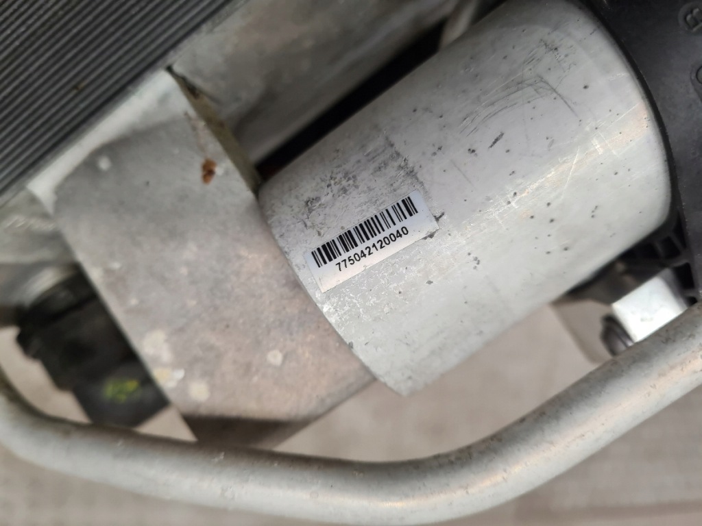 Bmw f32 f33 конденсатор кондиционера 9338330 Недорого