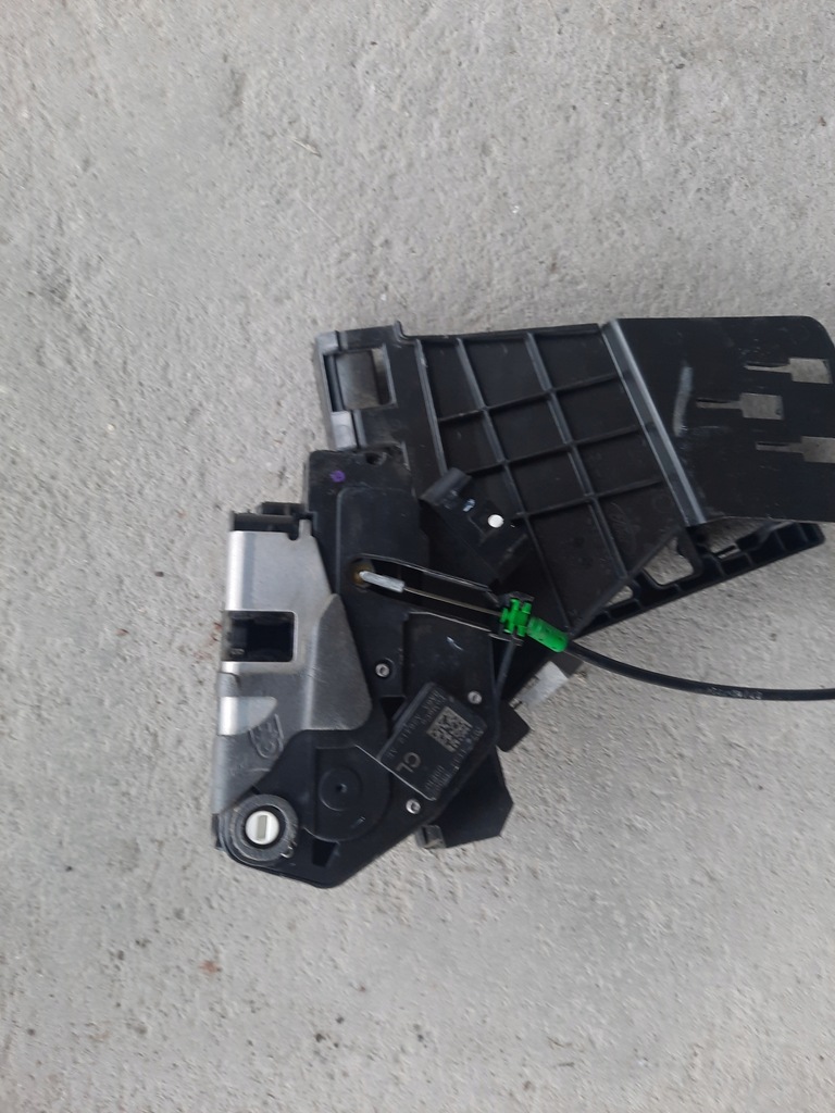 фото №1, Ford fiesta mk 7 замок дверь правый задняя