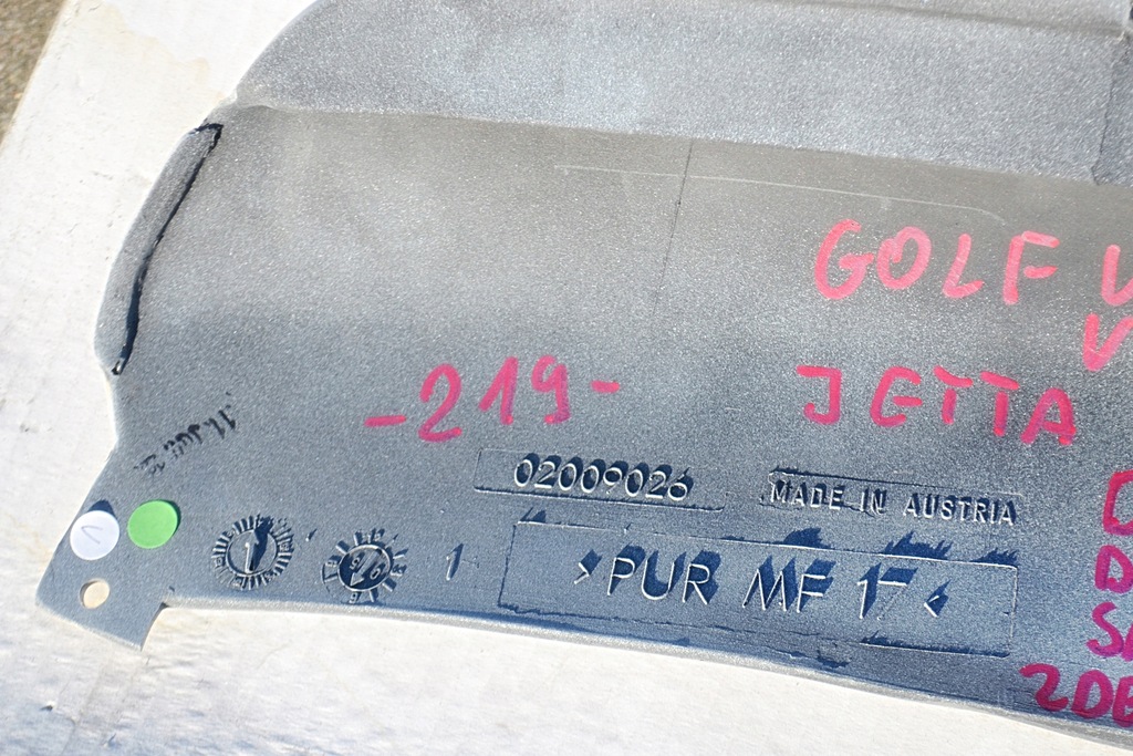 фото №13, Vw golf v 6 kombi jetta спойлер бампера задняя 1km071611 новый оригинал