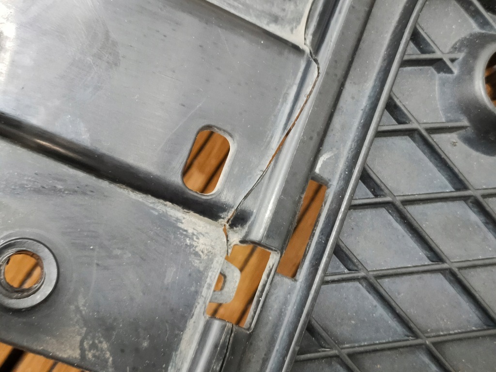 фото №14, Mercedes g-klasa w463 lift 17- amg решётка бампера a4638851100 оригинальный номер