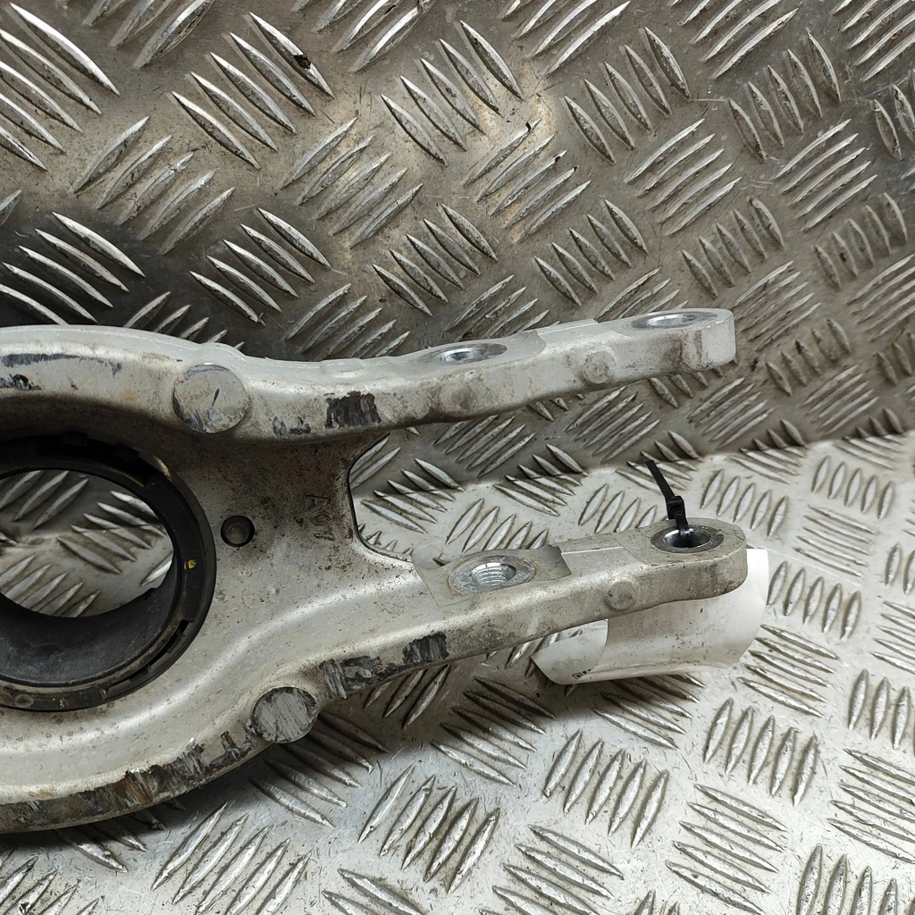 фото №6, Kia ev6 2023 правая сторона верхний рычаг задний