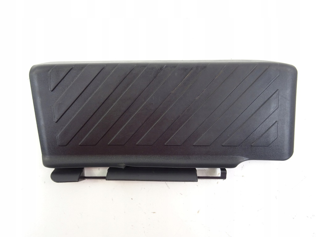 фото №1, Skoda karoq підніжка 5q1864777c rok 2020