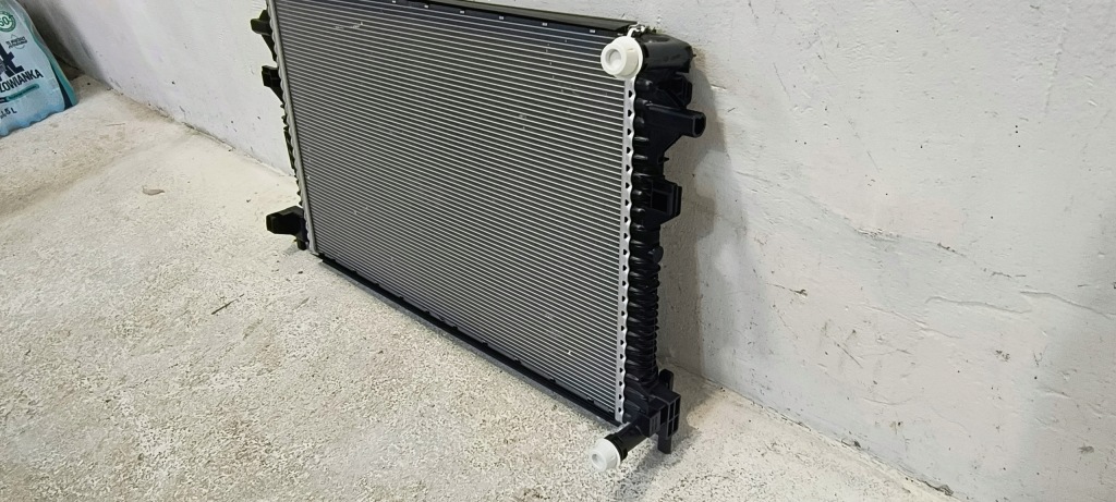 Купити Радіатор води volkswagen audi seat skoda 1.0 tsi 2q0