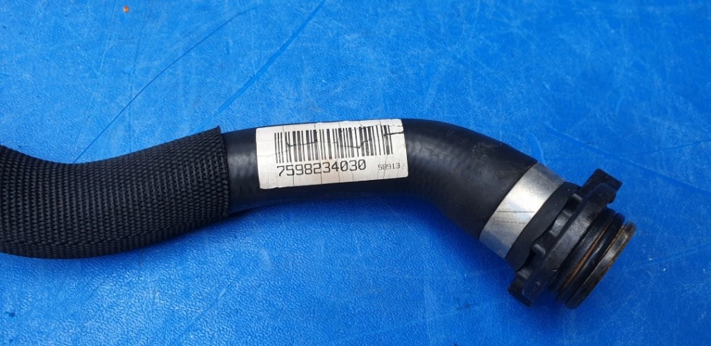 Шланг труба патрубок води радіатора bmw m235i f22 f20 f30 f32 135i 335i 435i Недорого