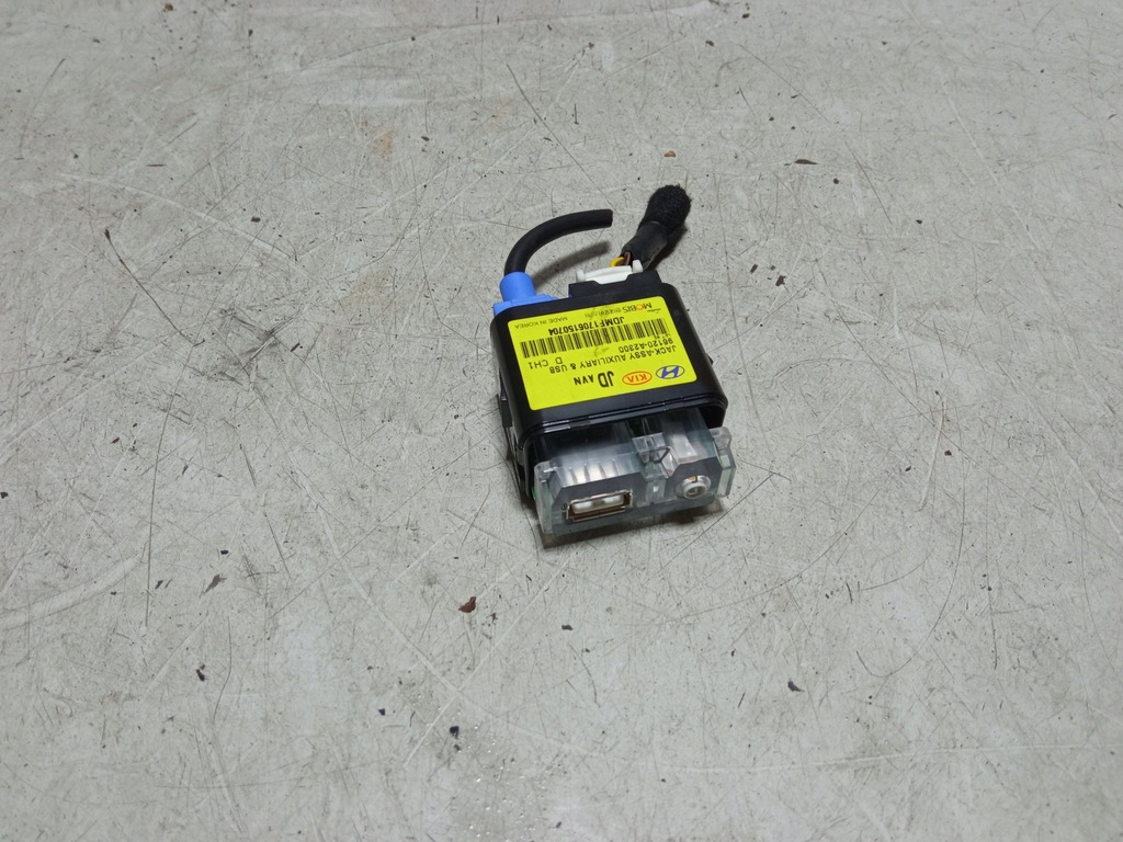 фото №1, Kia ceed ii разъём usb aux 96120-a2300