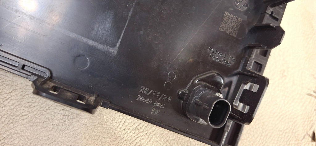 фото №8, Корпус радара заглушка bmw 5 g60 g61 оригинал 5a076e6-04