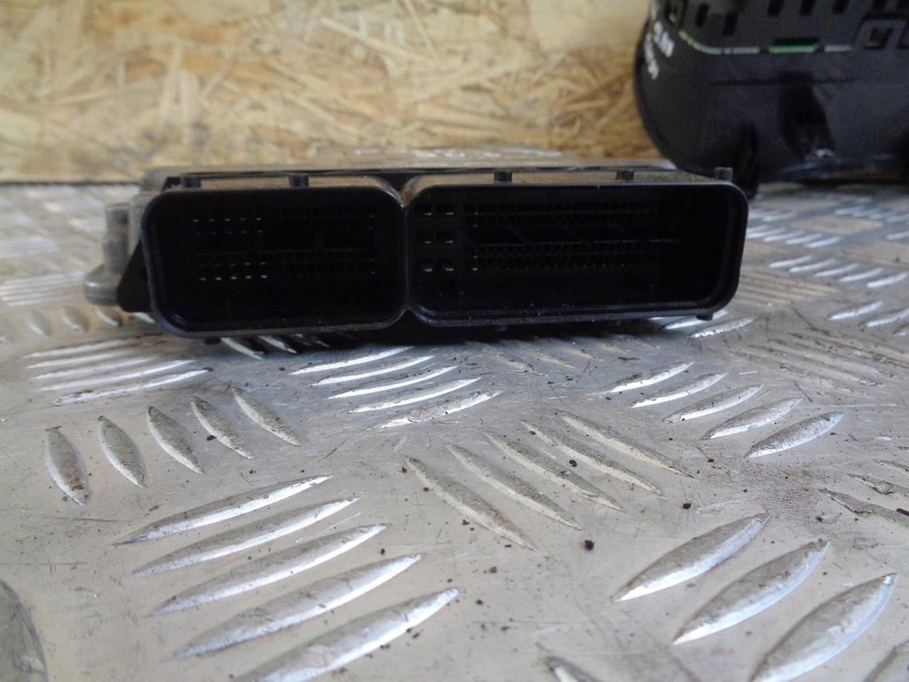 фото №12, Бортовой компьютер набор иммобилайзер vw polo iv lift 9n3 1.4 tdi 0281012551 0456906013