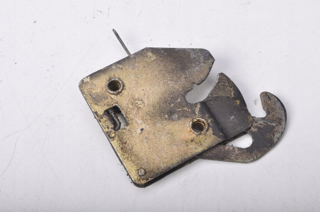 фото №5, Bmw e24 замок капот комплект