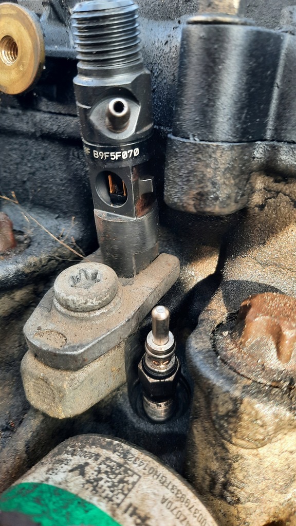 фото №12, Двигатель k9kt766 renault modus clio iii 1.5 dci