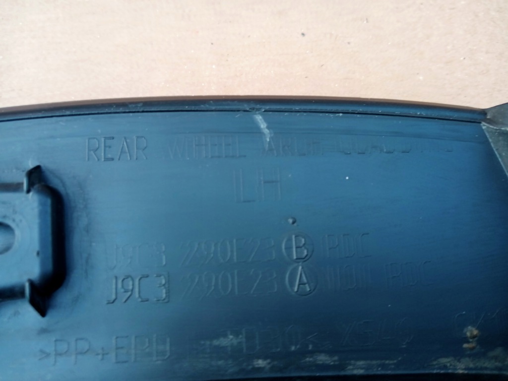 фото №10, Jaguar e-pace левая молдинг крыла задняя задняя 2017r