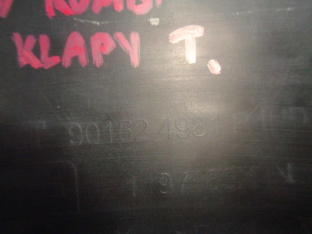 фото №8, Renault clio iv kombi накладка кришки багажника oryg