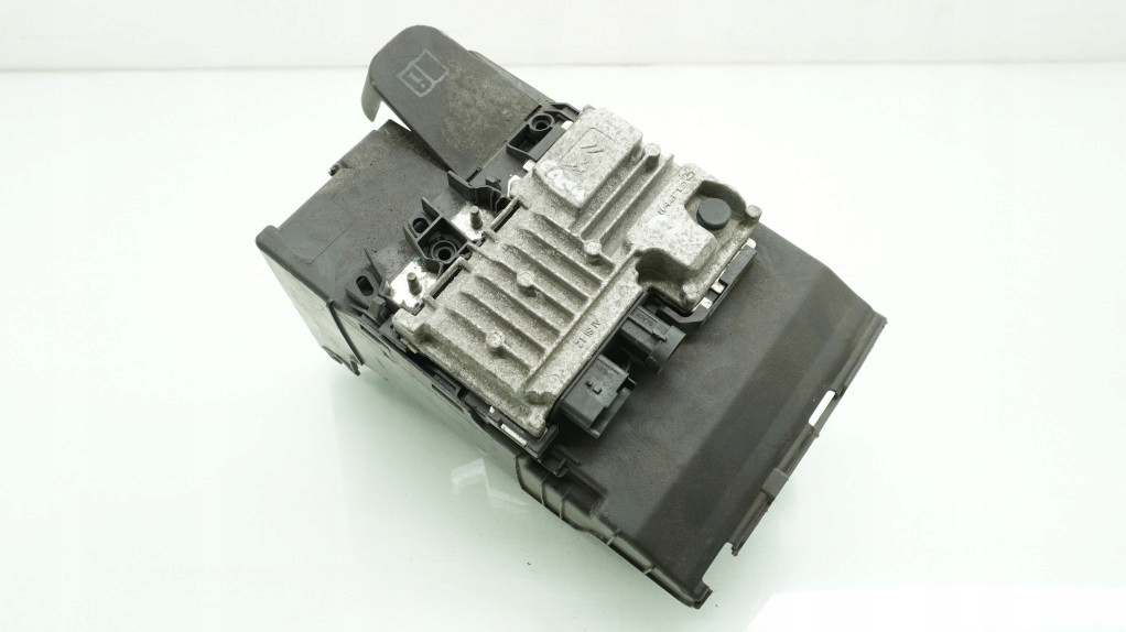 фото №3, Citroen c4 cactus блок управления 9810858280 запуск стоп модуль