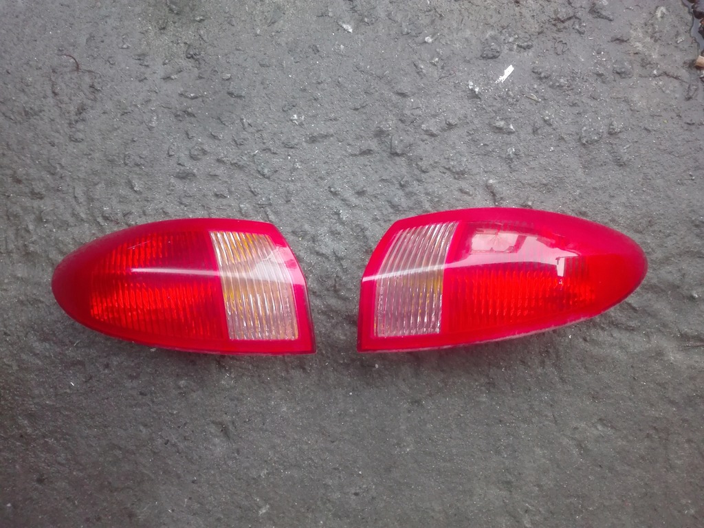 фото №1, Alfa romeo 147 лампи задня задні комплект