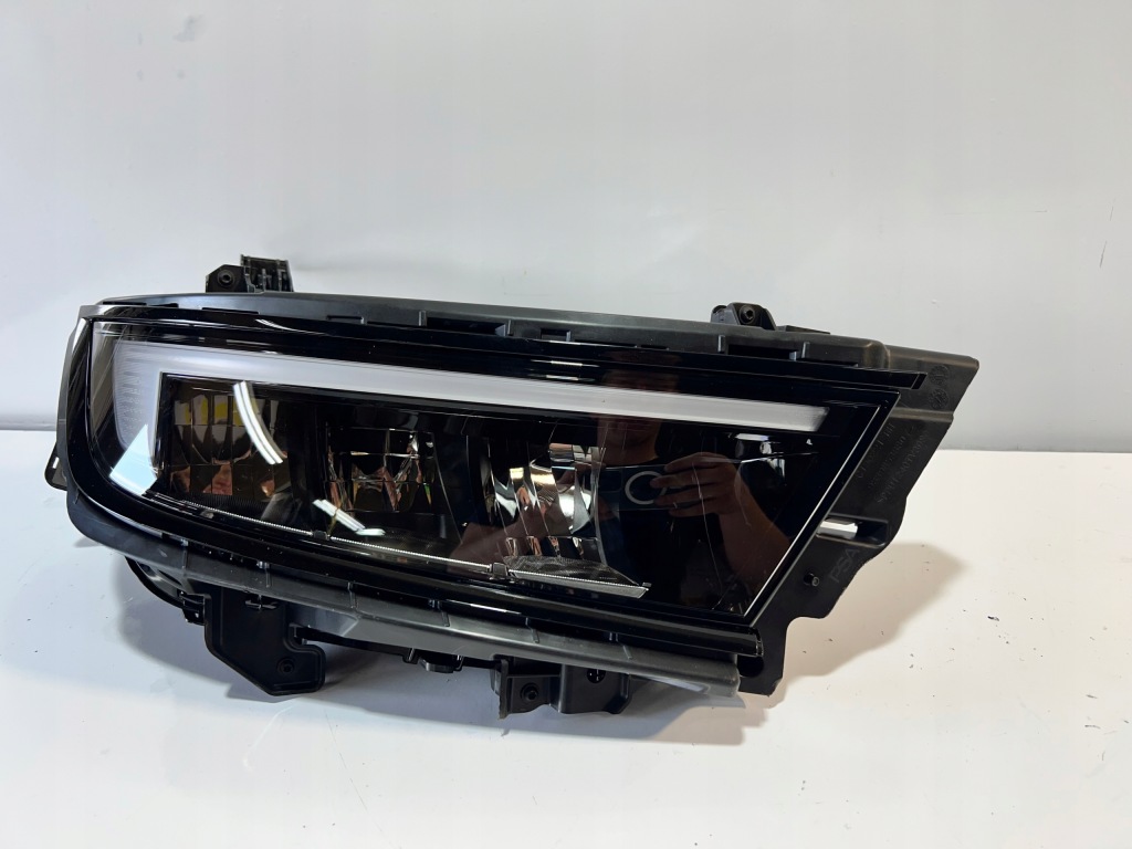 Opel astra 6 full led комплект лампи Доставка