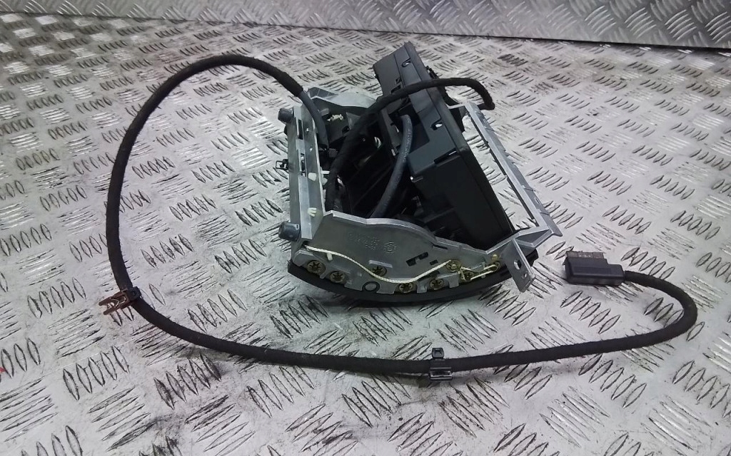 фото №4, Audi a8 d3 дисплей radia/winda 4e0857237