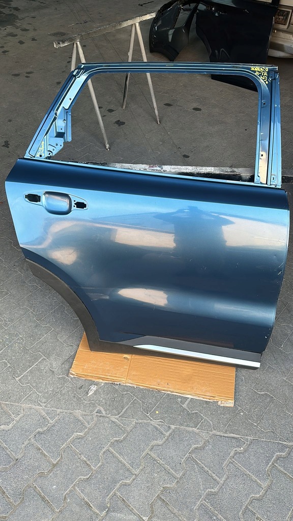 фото №1, Kia sorento 2021- двері праве задня задні