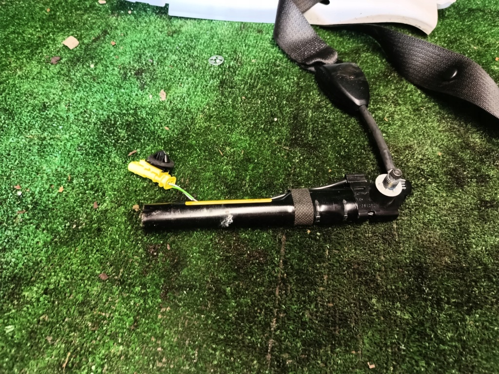 фото №3, Opel adam pas безопасности натяжитель левый комплект