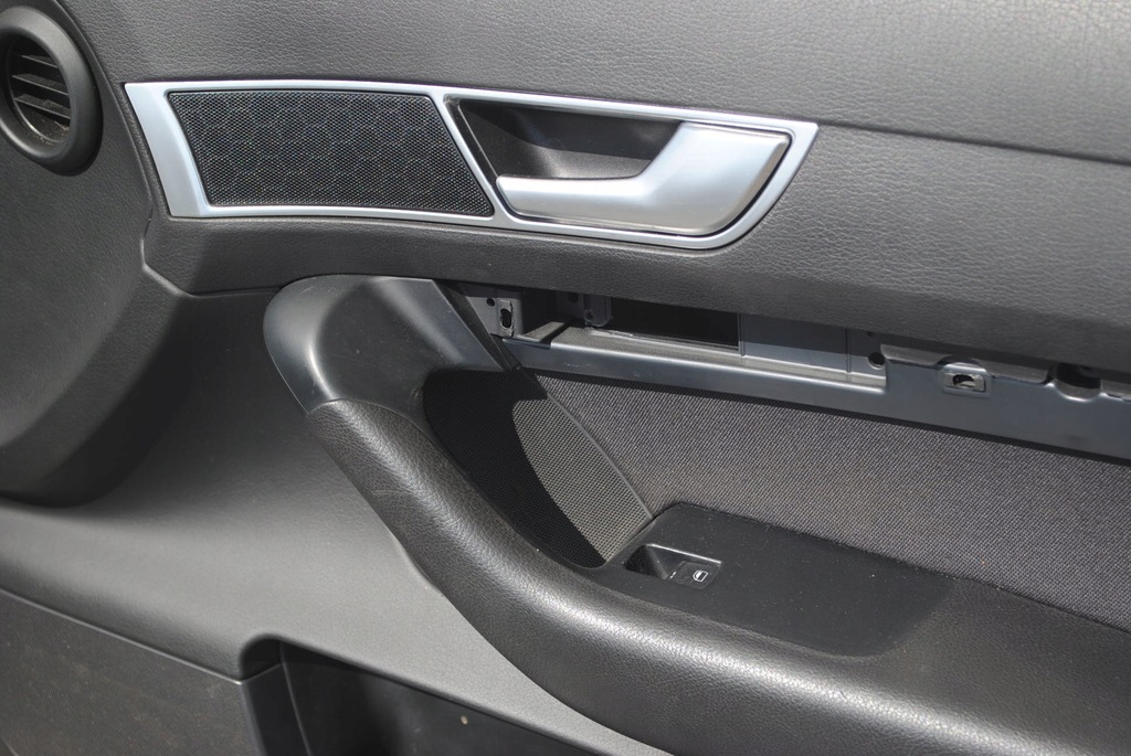 фото №5, Обшивки обивка дверь soul audi a6 c6