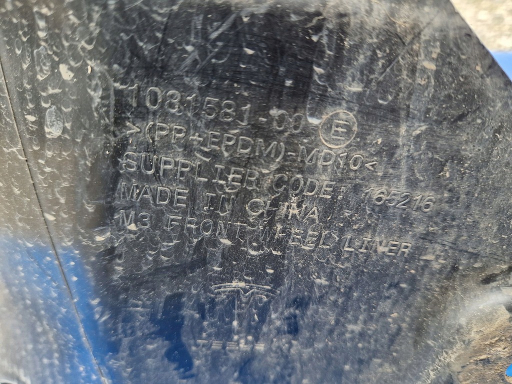 фото №3, Підкрилок ліва передні tesla model 3 2017r-