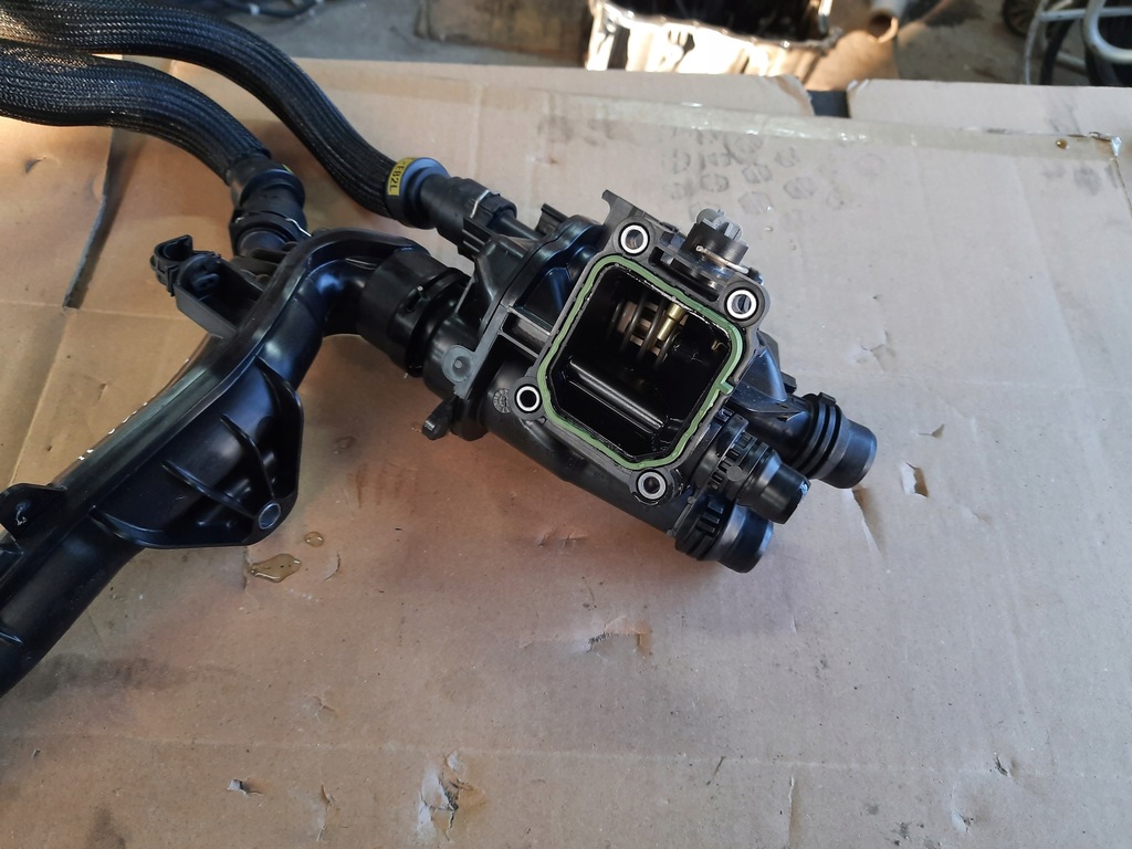 фото №5, Opel mokka b ii 1.2 корпус термостата провода датчик