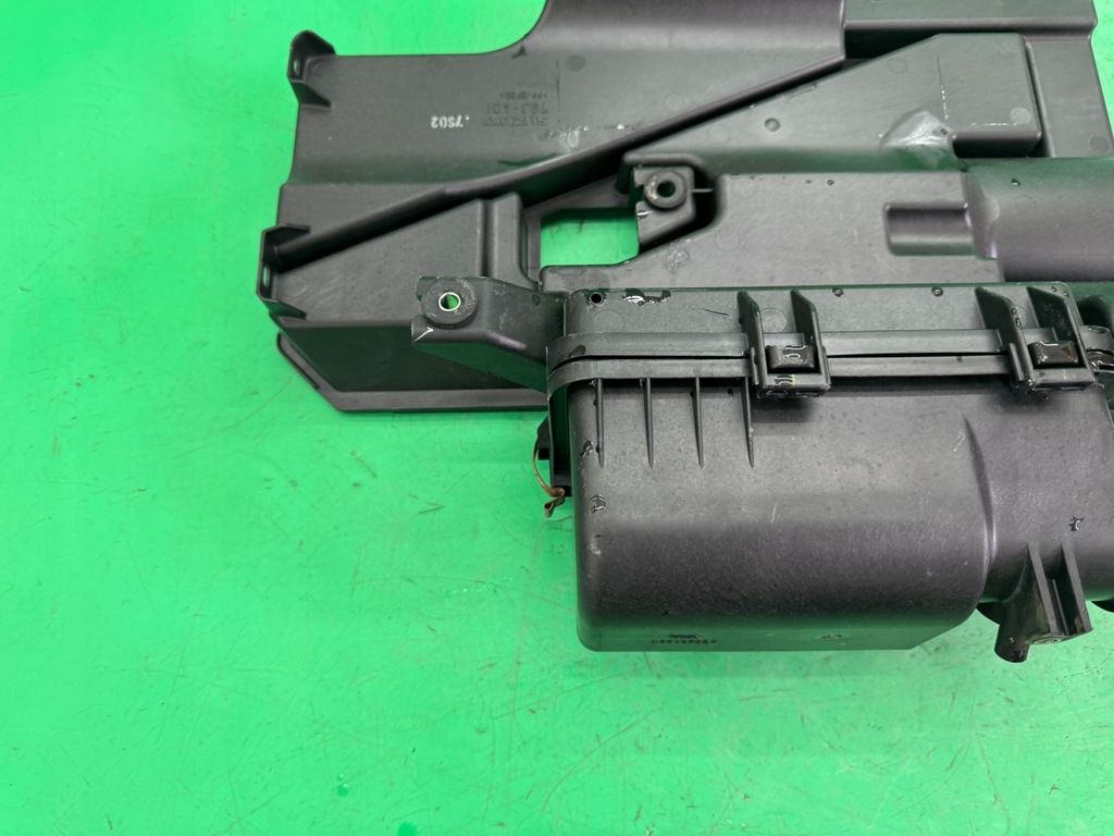 фото №9, Корпус фильтра воздуха 79j-a01 suzuki sx4 1.6b 16v 06- fiat sedici