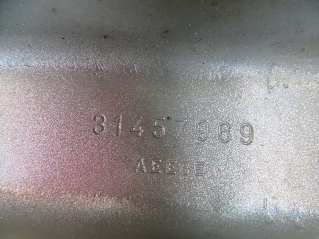 Дверь правый задний  правое задние volvo v60 ii 2 31457969 18- -remo Оригинал