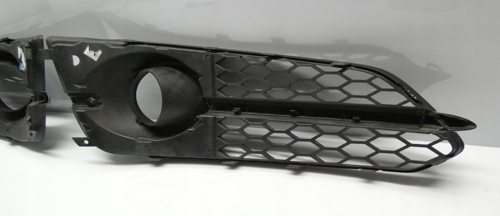 фото №14, Audi a8 s8 d4 lift карбон 4h0807680 4h0807679 решётки решётка бампера kpl