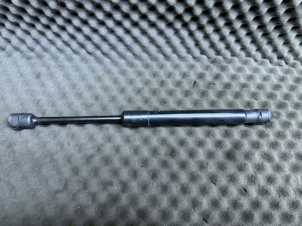 Купить 4h0823359d привод амортизатор капот audi a8