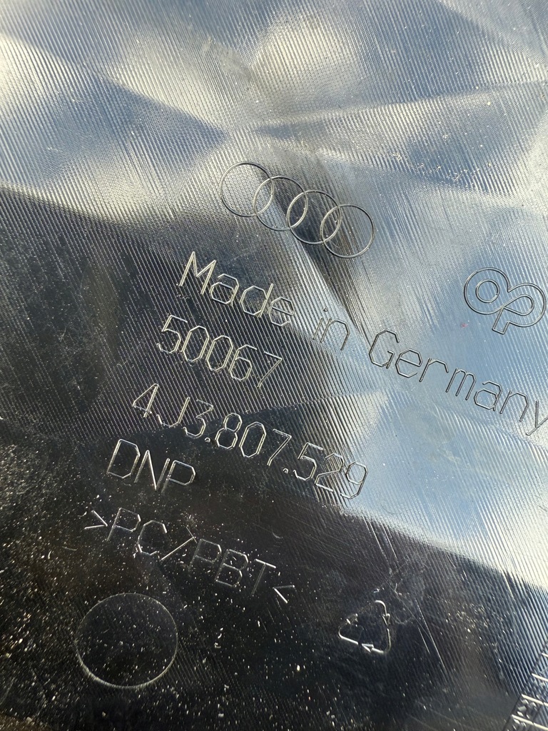 фото №6, Audi e-tron gt rs передний бампер 4j3807221 gielda