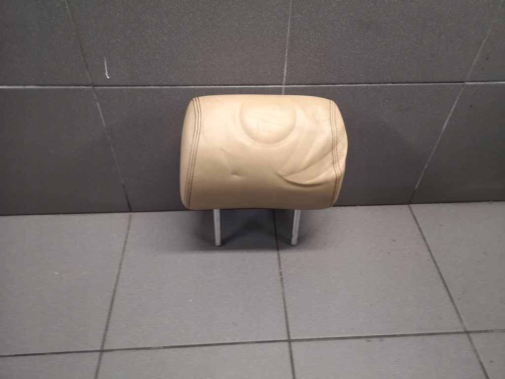 фото №1, Підголівник перед кремовий vw touareg 7l