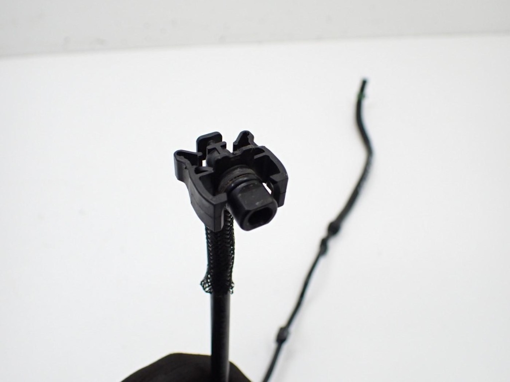 Патрубок шланг трубка води 217414459r renault captur i 1.2 tce 18r Доставка