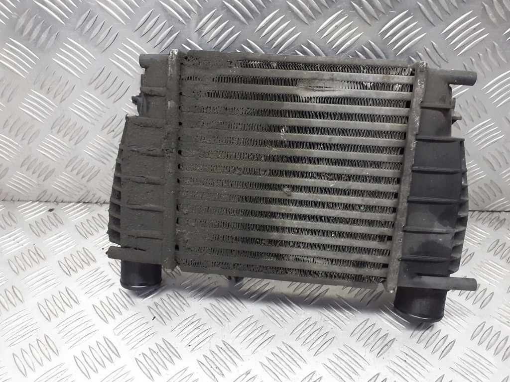 фото №1, Интеркулер renault clio iii 1.5 dci 880590x