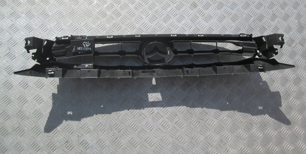 фото №2, Решётка радиатора решётка радиатора решётка перед mazda ii 2 kf090