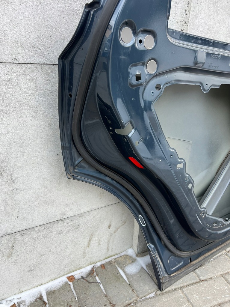 Двері volvo xc60 2 od 2017 задні ліва задній лівий Ціна