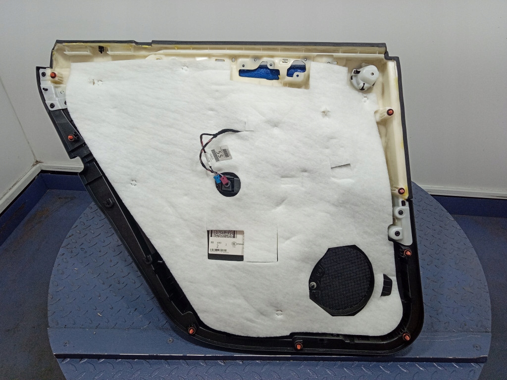 фото №4, Mercedes gls x166 обивка дверь задняя правая a1667301270