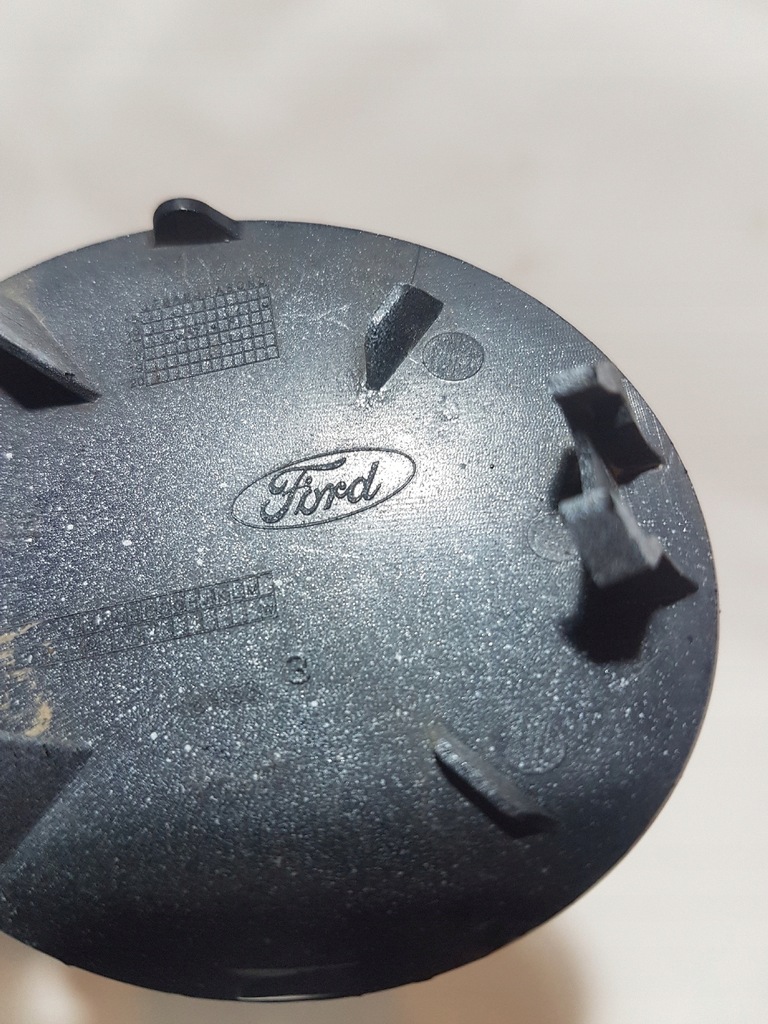 фото №9, Ford fiesta mk8 заглушка na hak бампер перед