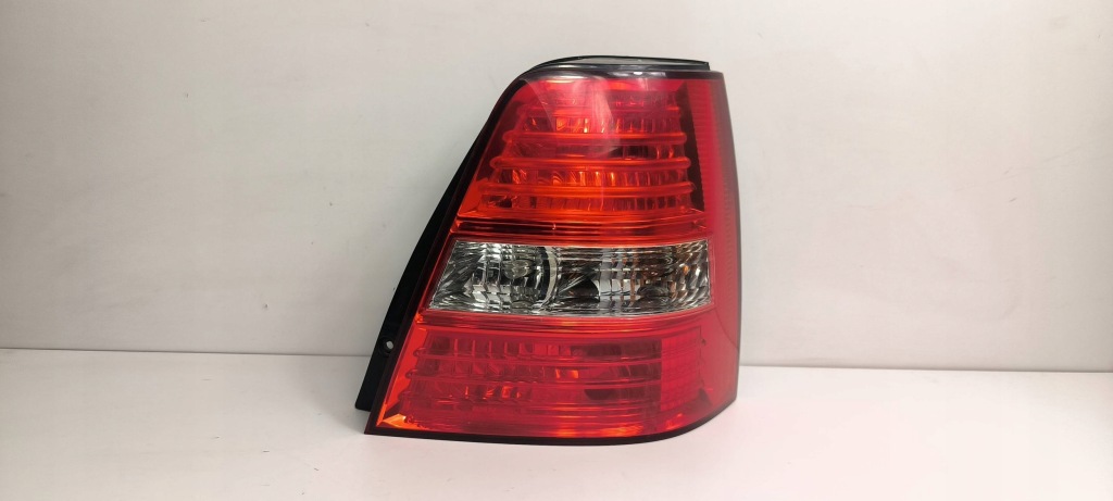 фото №1, Лампа правая задняя правый задняя kia sorento 1 924-3e5